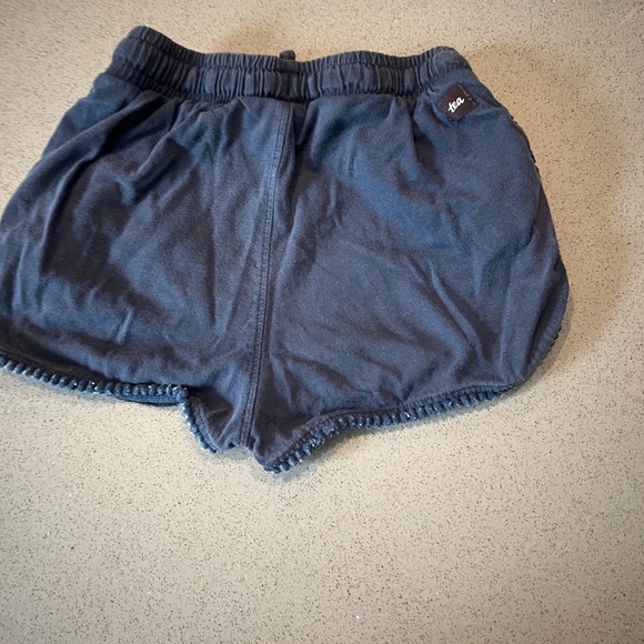 Pom-Pom navy tea collection shorts - Picture 2 of 2